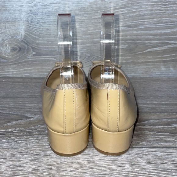 Tory Burch Chelsea Nude Tan Patent Leather Women’s Size 8M Bow Charm Heeled Pump - Picture 4 of 13